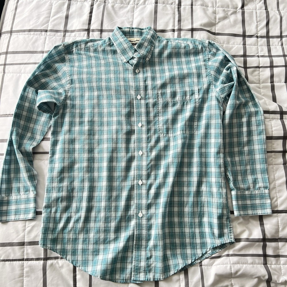 Wrangler Riata Blue Plaid Button Down Collared Shirt Sz M Work‎ Rancher Farm